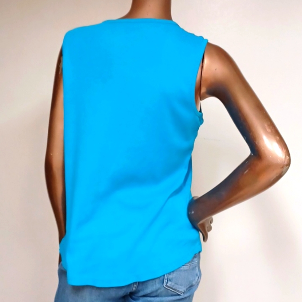 Crochet Neck Ribbed Tank Top - Picture 3 of 4